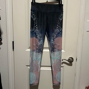 Workout pants, new unworn and comes from smoke free and pet free home.
